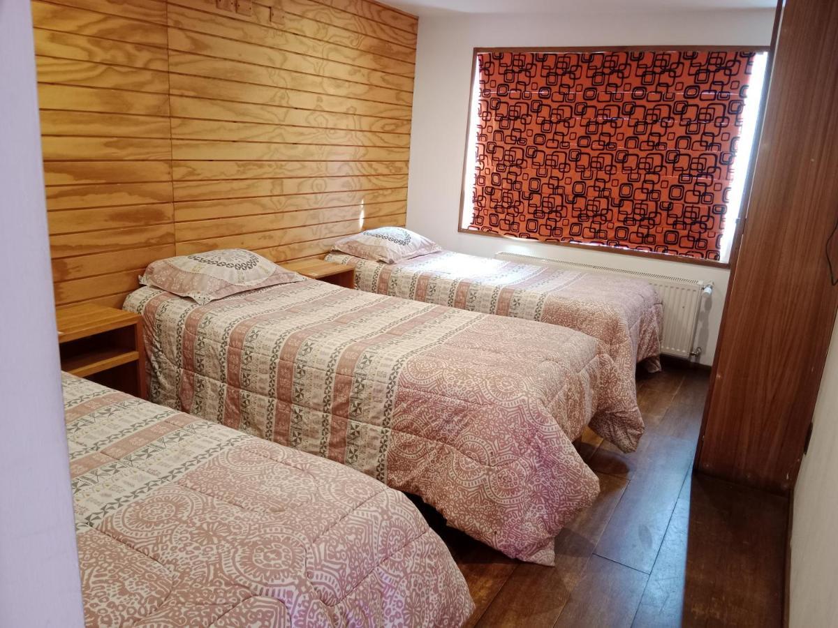 Almer Hostal Пунта-Аренас Экстерьер фото